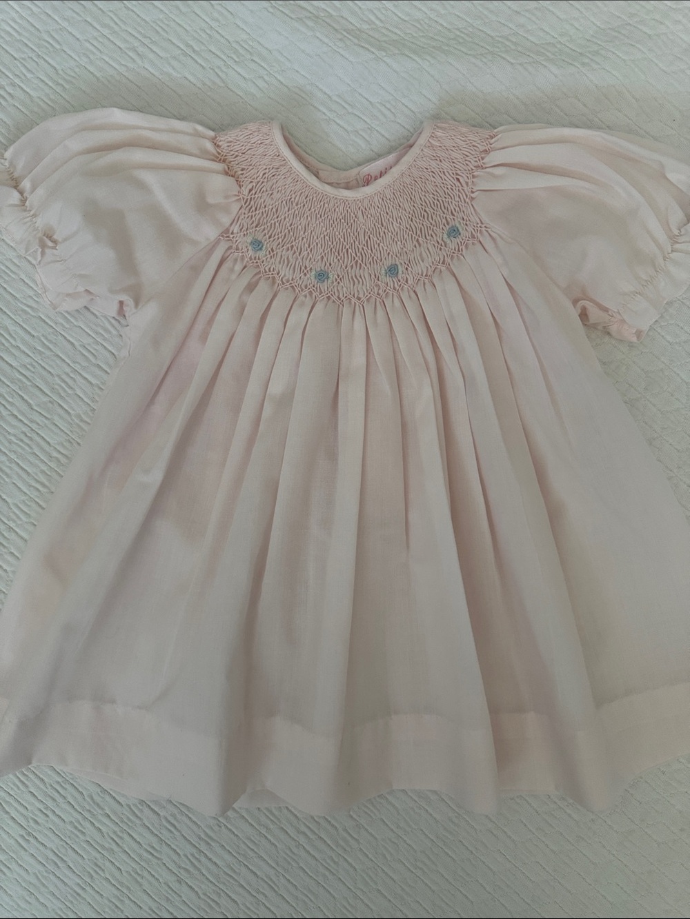 Petit Ami Light Pink Smocked Puff-Sleeve Dress